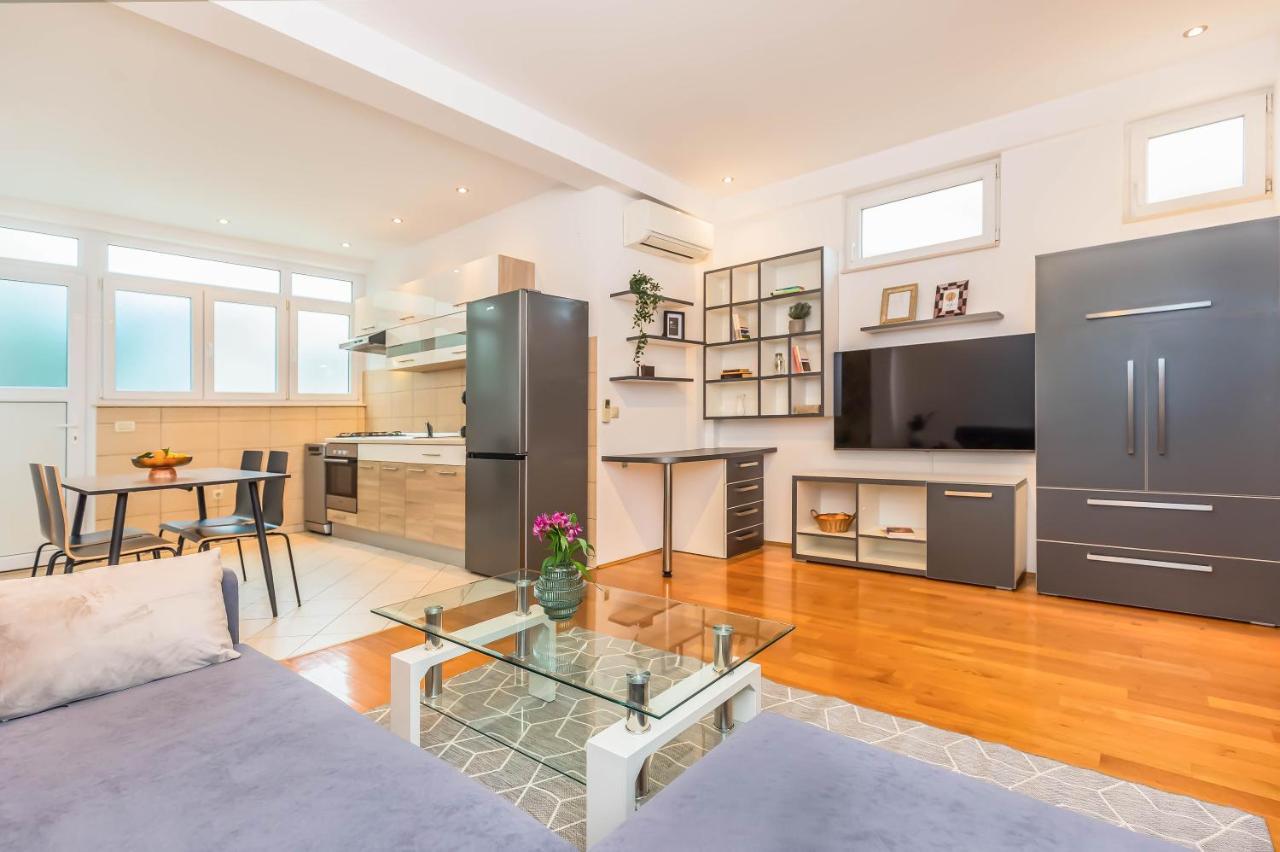 Beachfront Apartment جيسينتسي المظهر الخارجي الصورة