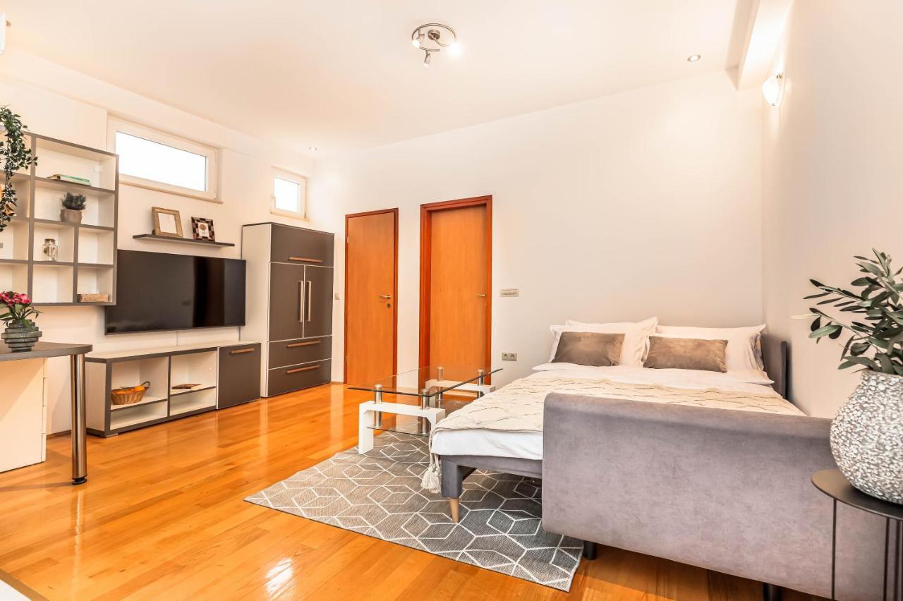 Beachfront Apartment جيسينتسي المظهر الخارجي الصورة